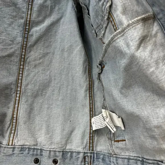 Ashley Vintage Charm Jean Jacket Women's Large Light Blue Distressed Western - Picture 4 of 11